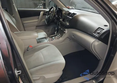 2012 Toyota Highlander Base V6 from USA, damaged, VIN 5TDBK3EH7CS142267